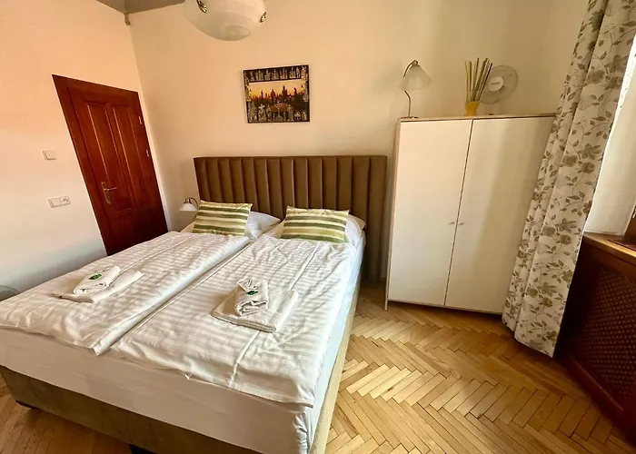 Historic Centre Apartments VIII